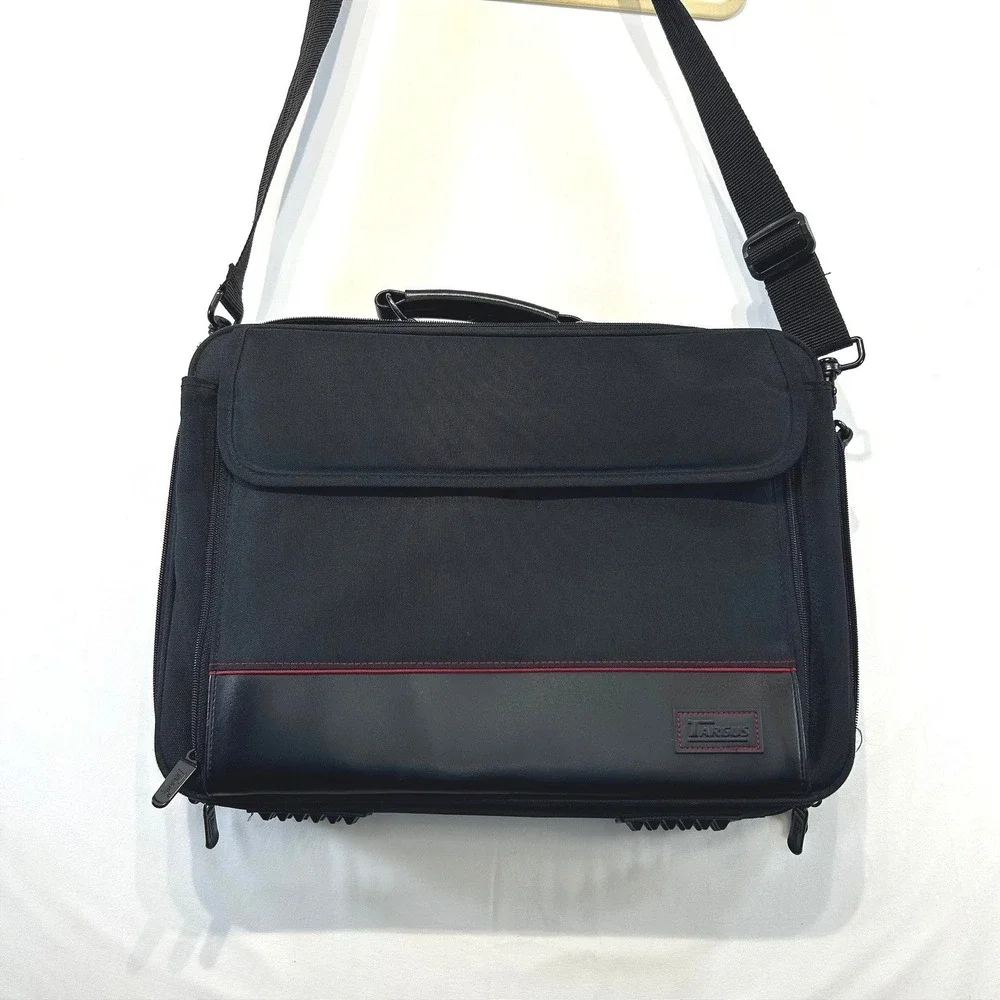 Targus Corporate Goth Laptop Briefcase Messenger Bag Black Techwear Utilitarian
